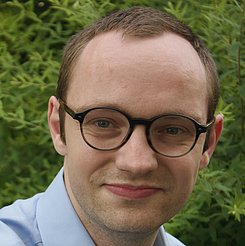 Herr Dr. Robert Wengel